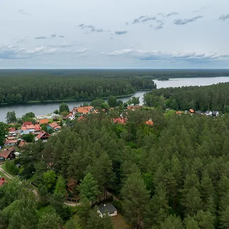 W Puszczy Semesterbostad Wiartel